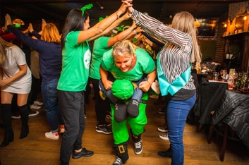 The Irish Dance Party | Top 8 fun things for vacation in Europe